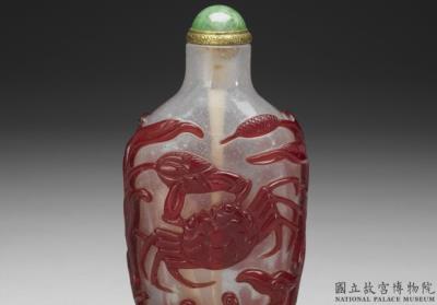 图片[2]-Red-on-snowing-white glass overlay snuff bottle with a crab-and-reed design 18th -19th century, Qing dynasty-China Archive